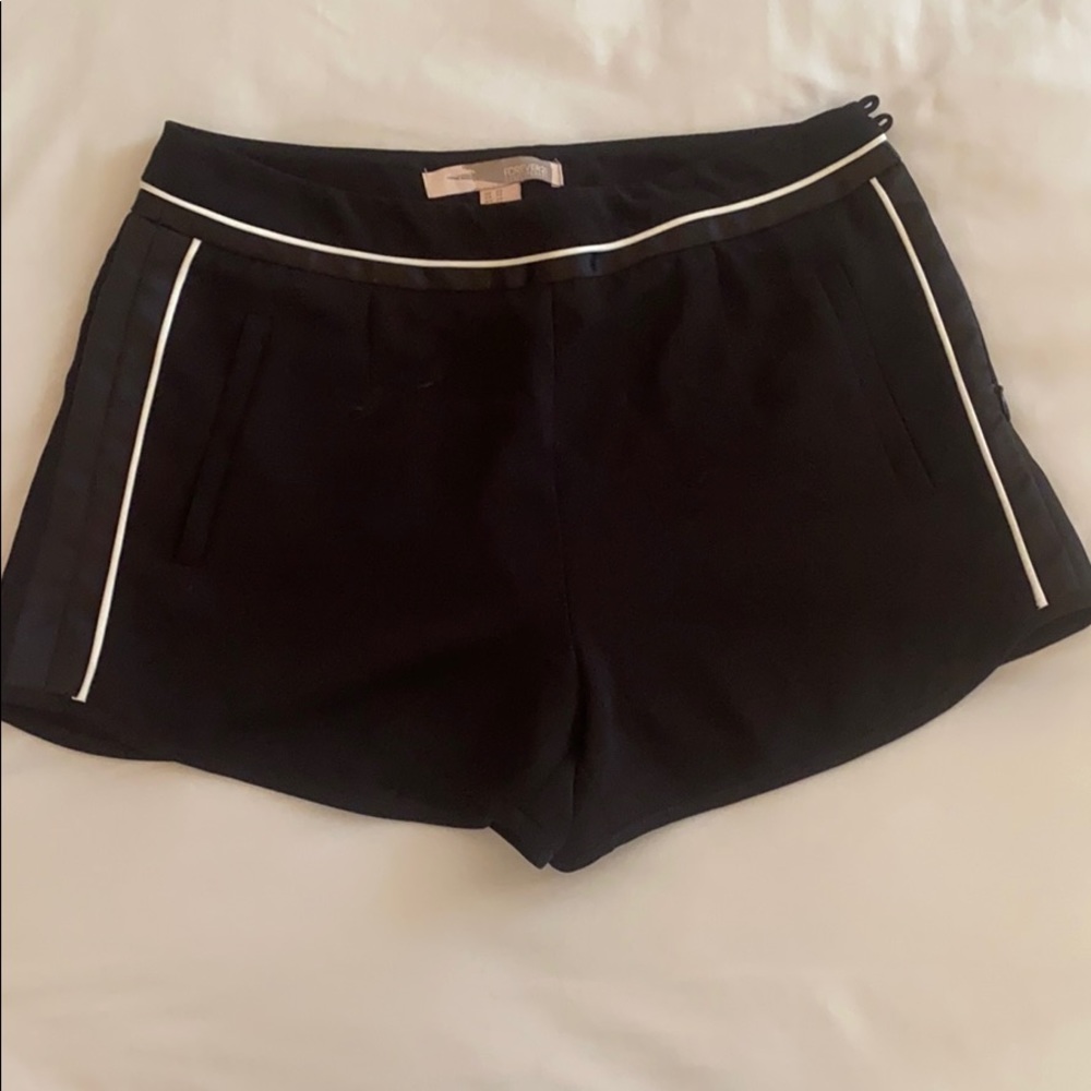 Forever 21 black fashion shorts